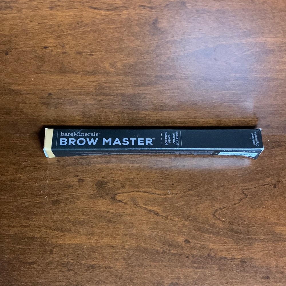 3/$20🪄 Brow Master Sculpting Pencil in “Honey”